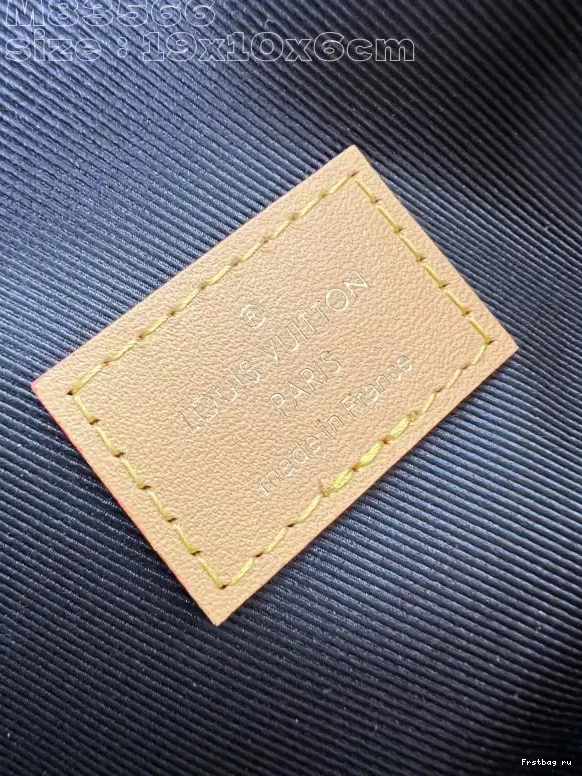 First bag ru Nano Diane-19*10.5*6 CM VUITTON LOUIS 0614